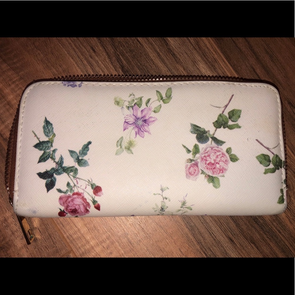 women’s clutch!